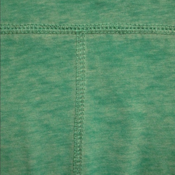 🔴 SANCTUARY Dahlia Kingston Cold Shoulder Tee - Picture 4 of 9